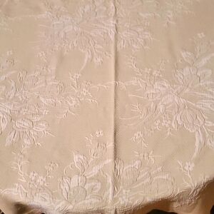 Waverly Vintage Garden Room Sage Floral Scalloped Edges Coverlet 90" x 84" Quilt